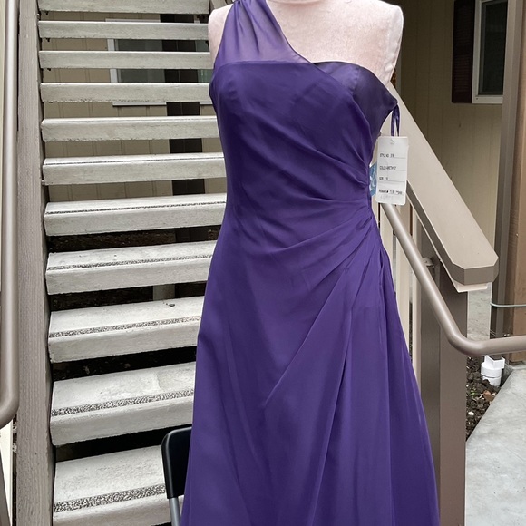 Jordon amethyst purple one shoulder maxi prom pageant gown NWT size 10 - Picture 13 of 14